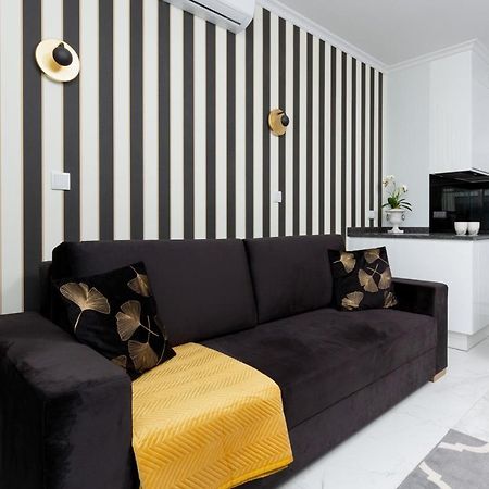 ורשה Mennica Residence - City Center Apartments By Noclegi Renters מראה חיצוני תמונה