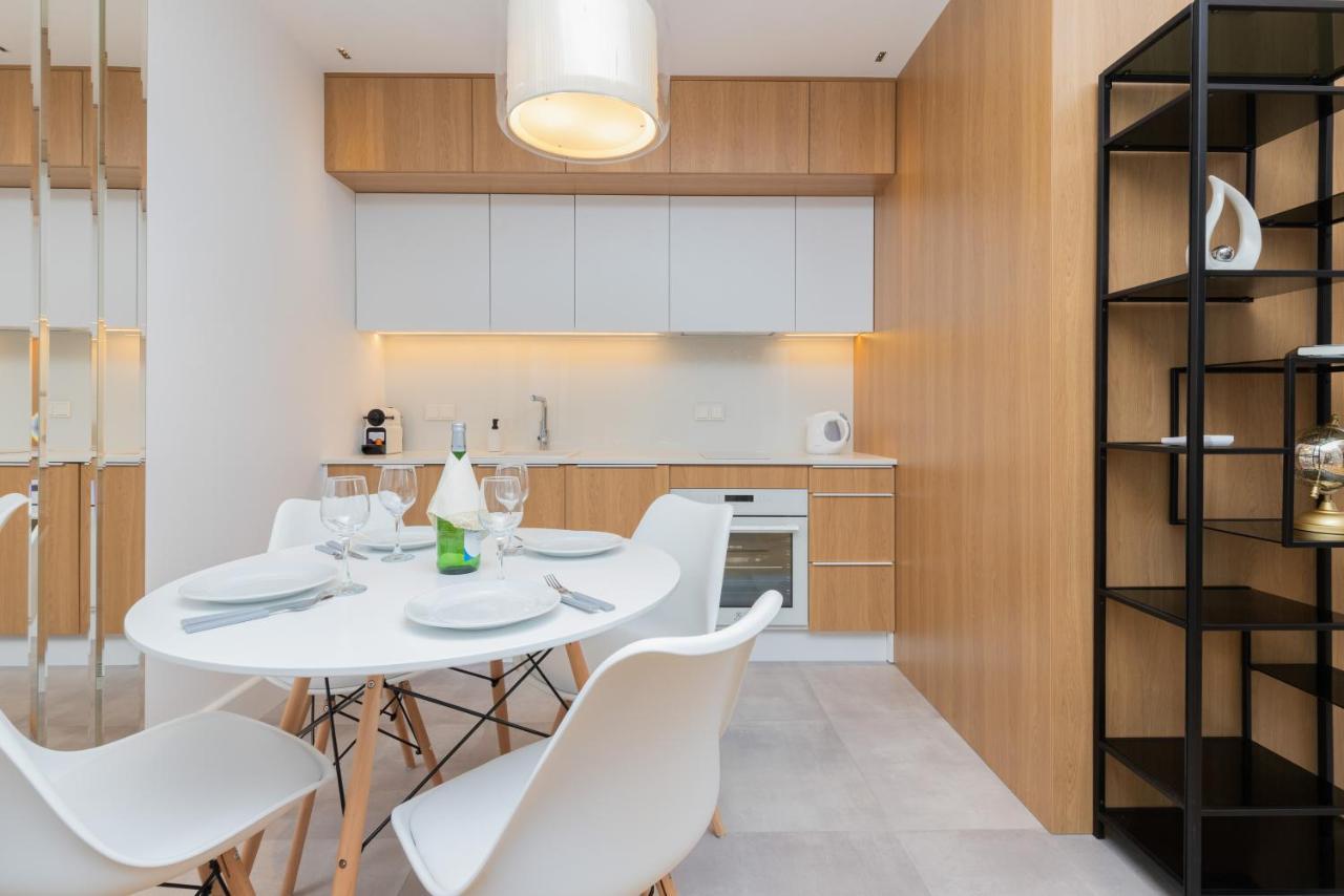ורשה Mennica Residence - City Center Apartments By Noclegi Renters מראה חיצוני תמונה