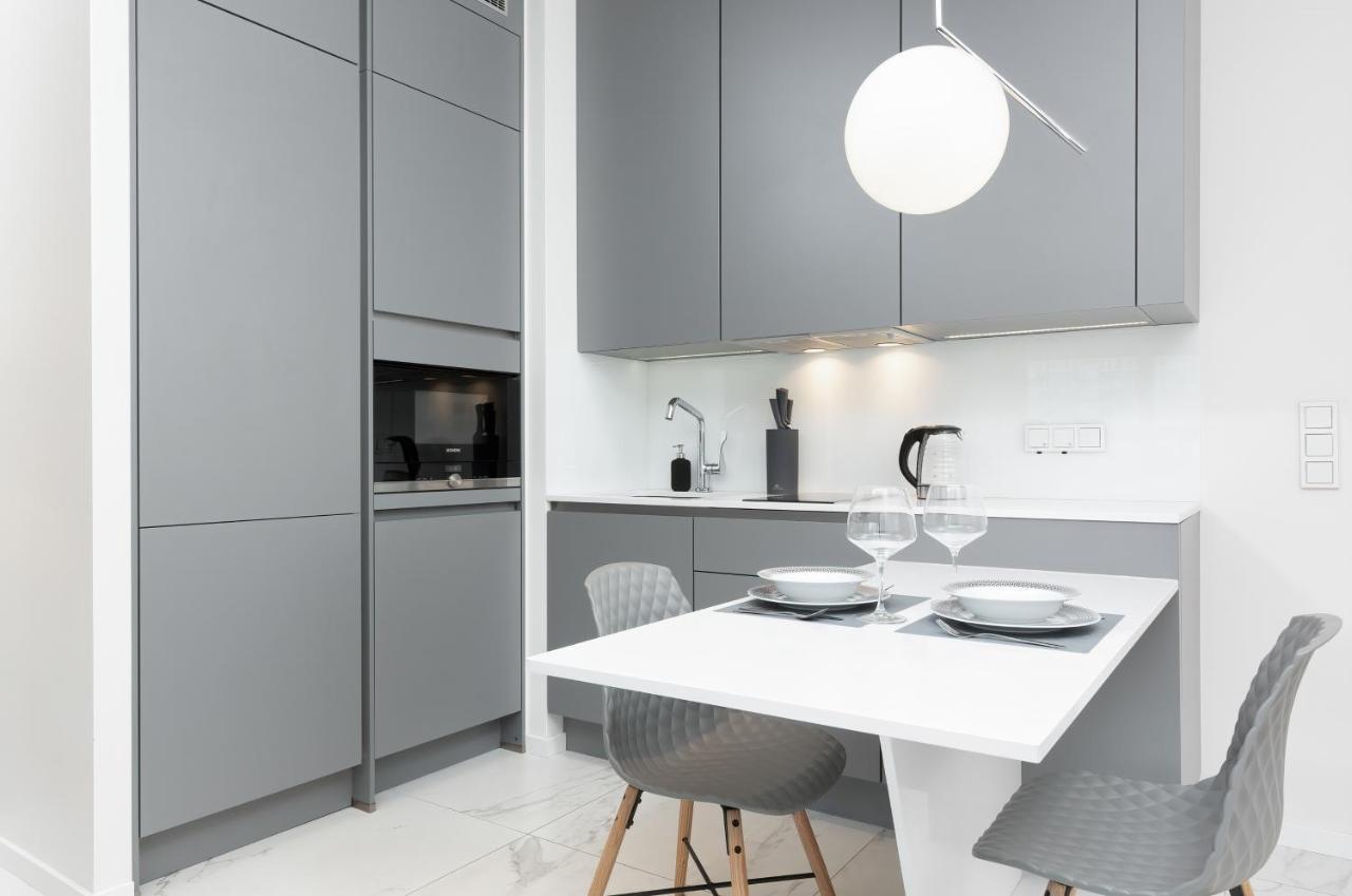 ורשה Mennica Residence - City Center Apartments By Noclegi Renters מראה חיצוני תמונה