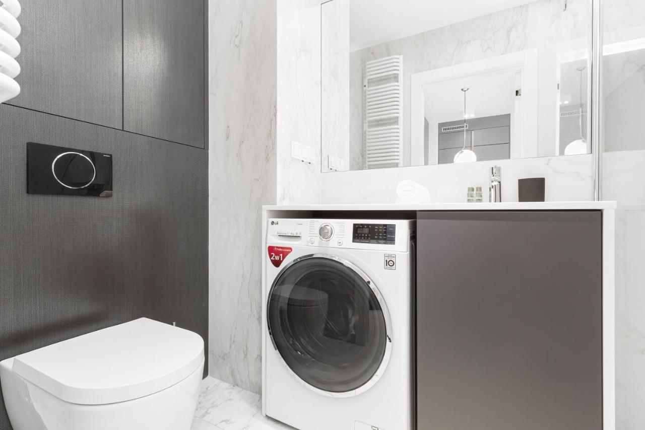 ורשה Mennica Residence - City Center Apartments By Noclegi Renters מראה חיצוני תמונה