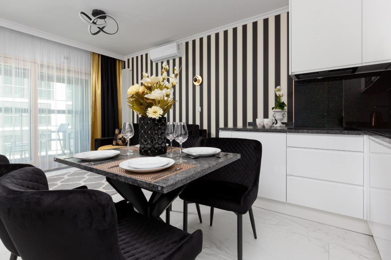 ורשה Mennica Residence - City Center Apartments By Noclegi Renters מראה חיצוני תמונה